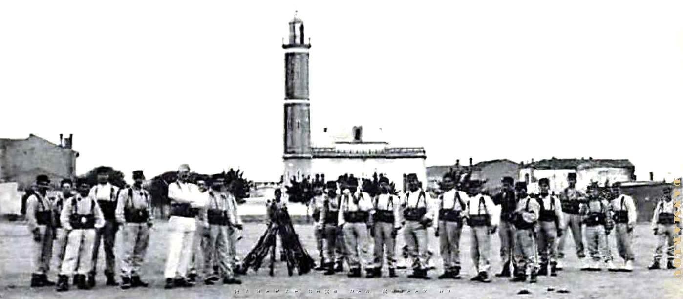 2458- Sidi-Bel-Abbes - Legion - Plateau Village Negre - Repos2 - 1904.jpg